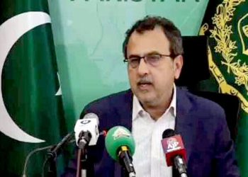 بجلی چوری میں بڑی کمپنیاں ملوث ، ڈسکوز نے 591 ارب کا بوجھ ڈالا: وزیر توانائی