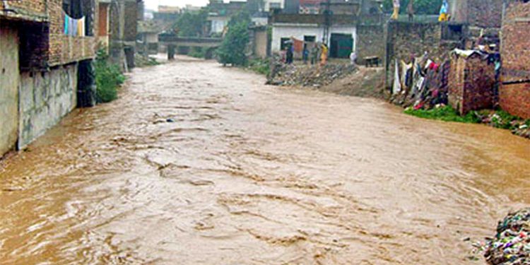 مختلف شہروں میں موسلادھار بارش ، راولپنڈی میں نالہ لئی 15.7 فٹ بلند، رین ایمرجنسی نافذ