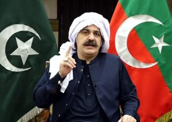 چیلنج ہے سیاسی اور جمہوری طریقے سے حکومت گرا کر دکھاؤ: علی امین گنڈاپور