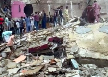 کراچی: لیاری میں 5 منزلہ عمارت منہدم، 7 افراد جاں بحق، 12 زخمی