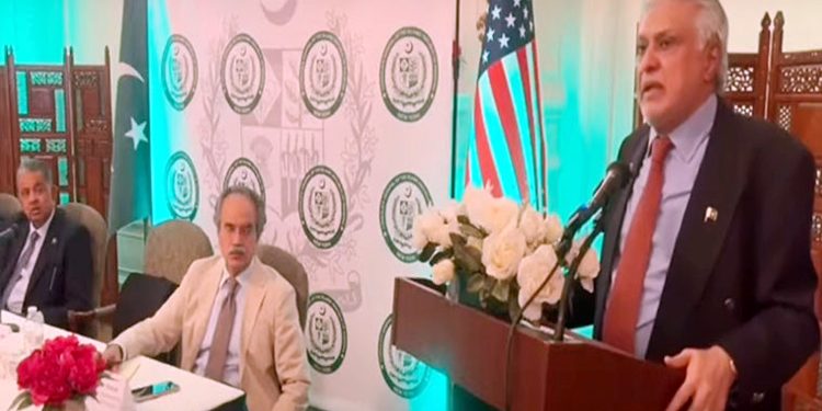 چین اور امریکا دونوں میں سے کسی کے بلاک کا حصہ نہیں بننا چاہتے، اسحاق ڈار