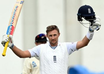 انگلش کرکٹ ٹیم کے مایہ ناز بلے باز جوئے روٹ نے ایک اور سنگ میل عبور کرلیا