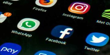 حکومت کا سیٹلائٹ انٹرنیٹ کیلئے متعدد کمپنیوں سے رابطے کا فیصلہ