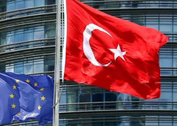 یورپی یونین نے ترک شہریوں کیلئے شین زین ویزا تک رسائی آسان کر دی