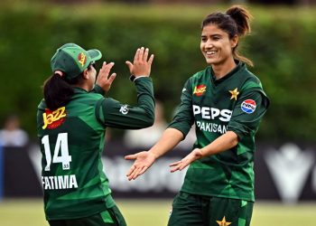 پہلا ٹی 20؛ پاکستان ویمنز ٹیم کو آئرلینڈ کے ہاتھوں شکست، فاطمہ ثنا کی شاندار کارکردگی رائیگاں