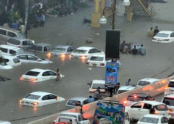 کراچی میں آج دوبارہ طوفانی بارش کا امکان، اربن فلڈنگ کا خدشہ