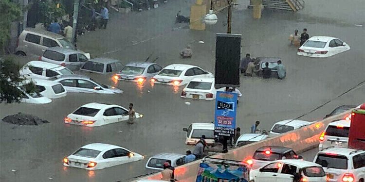 کراچی میں آج دوبارہ طوفانی بارش کا امکان، اربن فلڈنگ کا خدشہ