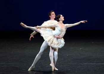 برطانوی رائل بیلے اور اوپیرا نے عملے کے کھلے خط کے بعد اسرائیل میں 2026کی سرگرمیاں منسوخ کردیں