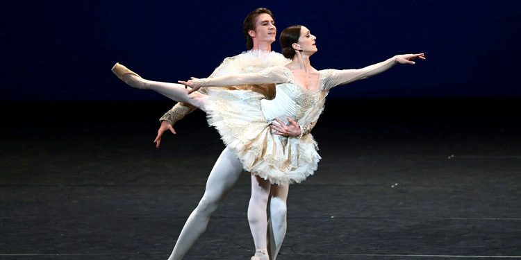 برطانوی رائل بیلے اور اوپیرا نے عملے کے کھلے خط کے بعد اسرائیل میں 2026کی سرگرمیاں منسوخ کردیں