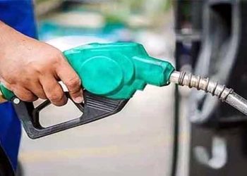 یکم ستمبر سے پیٹرولیم مصنوعات کی قیمتوں میں معمولی کمی کا امکان
