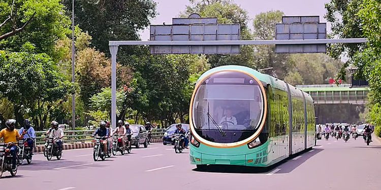 الیکٹرک ٹرام سروس مزید دو شہروں میں جلد شروع کرنے کا فیصلہ