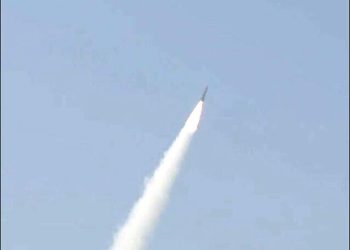 پاک فوج کا فتح 4 کروز میزائل کا کامیاب تربیتی تجربہ