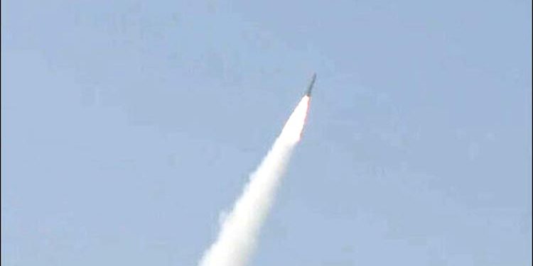 پاک فوج کا فتح 4 کروز میزائل کا کامیاب تربیتی تجربہ