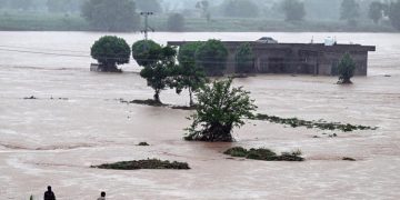 بھارت نے ستلج میں پھر پانی چھوڑ دیا، سیلابی صورتحال برقرار، سینکڑوں بستیاں متاثر