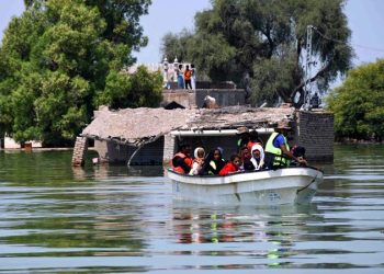 سیلاب سے بڑے پیمانے پر تباہی ،متعدد بستیاں ڈوب گئیں ،لاکھوں بے گھر
