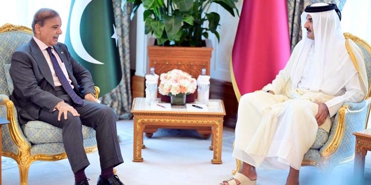 وزیراعظم شہباز شریف کی امیر قطر سے ملاقات، قریبی روابط برقرار رکھنے پر اتفاق