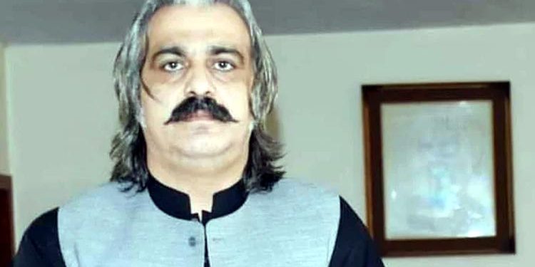 علی امین گنڈاپور کا استعفی 12 گھنٹے گزرنے کے بعد بھی گورنر ہاوس نہ پہنچ سکا