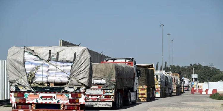 غزہ میں چھ ماہ کی بندش کے بعد امدادی سامان کی ترسیل کا آغاز
