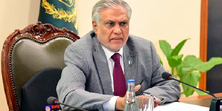 پاک افغان دوحہ جنگ بندی معاہدہ صحیح سمت میں پہلا قدم ہے: اسحاق ڈار