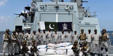 وزیراعظم کی پاک بحریہ کی جانب بحیرہ عرب میں ایک ارب ڈالر کی منشیات پکڑنے پر پزیرائی