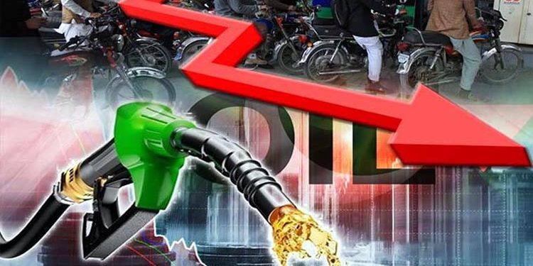 16اکتوبر سے پٹرولیم مصنوعات کی قیمتوں میں کمی کا امکان