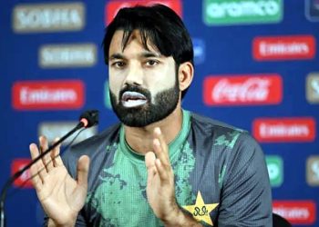 مجھے کیوں نکالا وجوہات بتائیں، رضوان کا سینٹرل کنٹریکٹ پر دستخط سے انکار