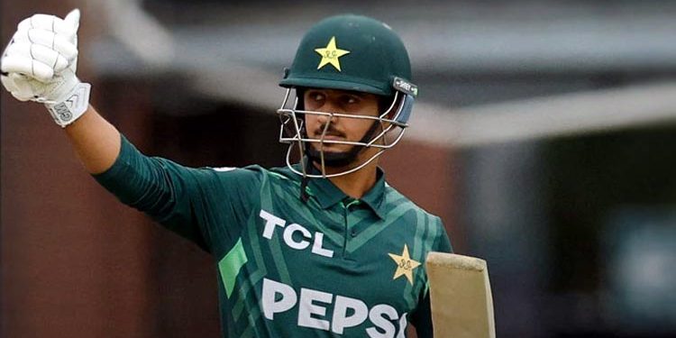 صائم ایوب نے پانڈیا کو روند ڈالا، نمبر ون ٹی ٹوئنٹی آل راؤنڈر بن گئے