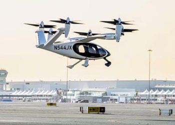 دبئی میں ایئر ٹیکسی نے کامیابی سے اپنی پہلی آزمائشی پرواز مکمل کرلی