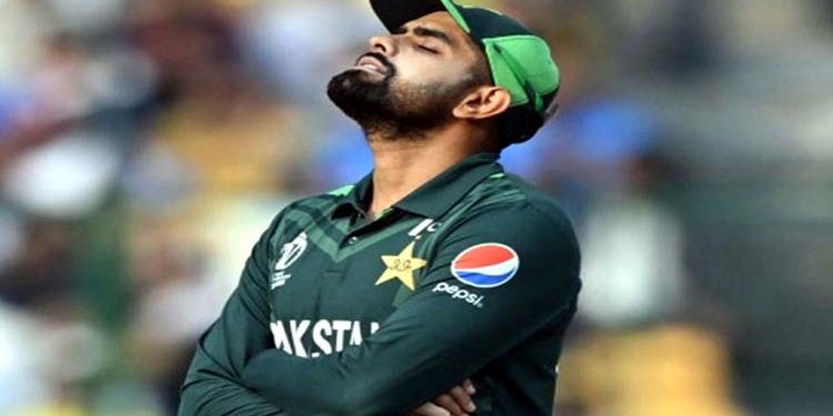آئی سی سی نے قومی بلے باز بابر اعظم پر جرمانہ عائد کردیا