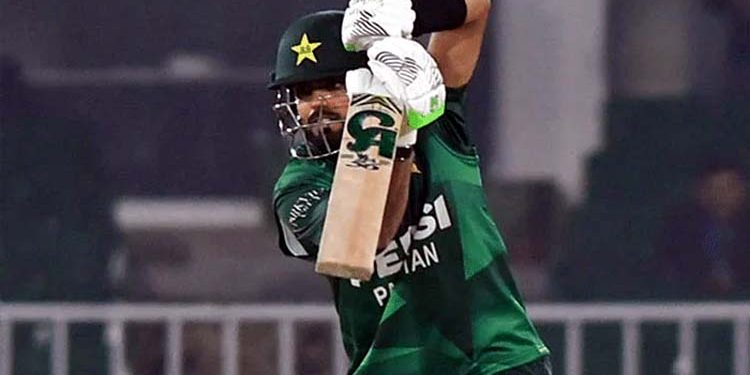 بابر اعظم نے عمر اکمل اور صائم ایوب کا ریکارڈ برابر کردیا