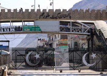 پاک افغان سرحد کی بندش ،افغانستان کی معیشت گھٹنوں پر آ گئی