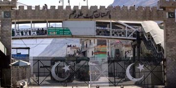 پاک افغان سرحد کی بندش ،افغانستان کی معیشت گھٹنوں پر آ گئی