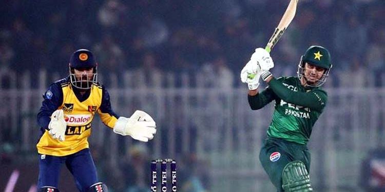 سہ ملکی سیریز: فائنل میں آج پاکستان اور سری لنکا مدمقابل آئیں گے