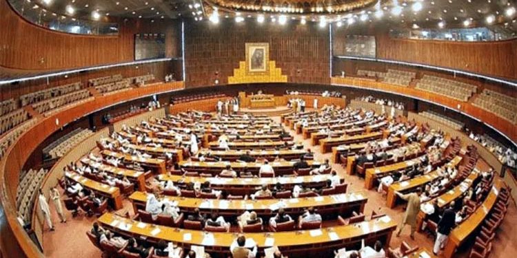 سینیٹ کا اجلاس شروع ، 27 ویں آئینی ترمیم منظوری کے لیے پیش کی جائے گی