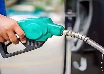 پیٹرولیم مصنوعات کی قیمتوں میں بڑے اضافے کا امکان