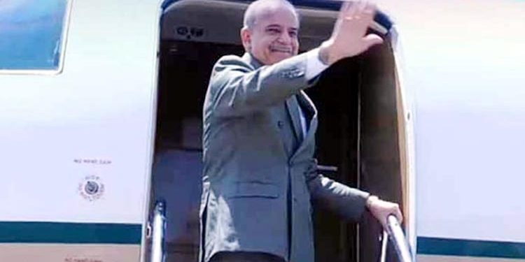 وزیراعظم آذربائیجان کے یومِ فتح کی 5 ویں سالگرہ کی تقریب میں شرکت کیلئے باکو روانہ