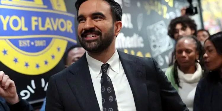 زہران ممدانی کو میئر بننے سے روکنے کیلئے ارب پتیوں نے کروڑوں ڈالر بہا دیے، امریکی اخبار کا انکشاف