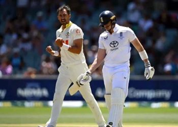 Ashes series Australia and England face off tomorrow in Boxing Day Test