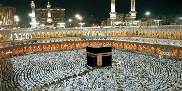 Masjid Al-Haram; Attempted suicide by jumping from the upper floor, video goes viral