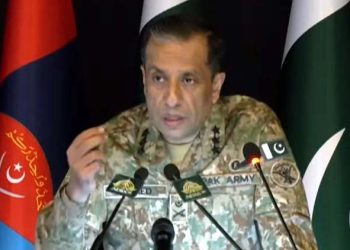 ڈی جی آئی ایس پی آر نے عمران خان کو ذہنی مریض قرار دے دیا