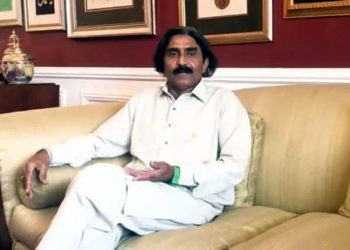 جاوید میانداد کو دل کی تکلیف ،ہسپتال میں معائنے کے بعد گھر منتقل