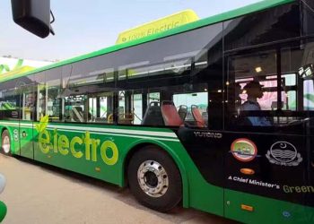 لاہور میٹرو گرین لائن بس منصوبے کی اپ گریڈیشن کیلئے 2.44بلین روپے کی منظوری