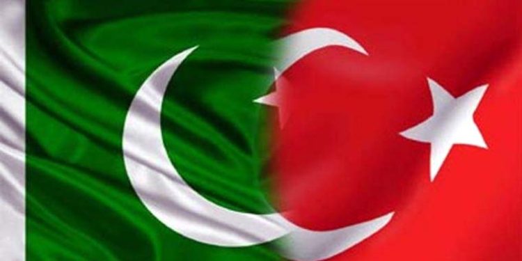 ترک وفد کی وفاقی وزیرِ تجارت سے ملاقات، صنعتی و ٹیکنالوجیکل تعاون بڑھانے پر اتفاق