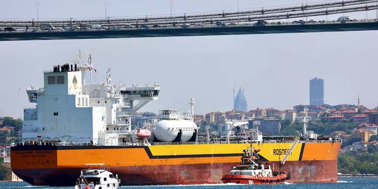 ترکیہ نے نومبر میں روسی یورال تیل کی درآمد میں کمی کردی