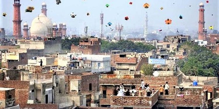 Basant preparations accelerate, decision to auction roofs of government schools