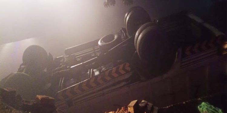 سرگودھا میں دھند کا قہر،ٹرک نہر میں جا گرا، 14 افراد جاں بحق