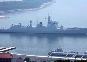 Help came to Iran, Chinese warships started moving towards Iranian waters