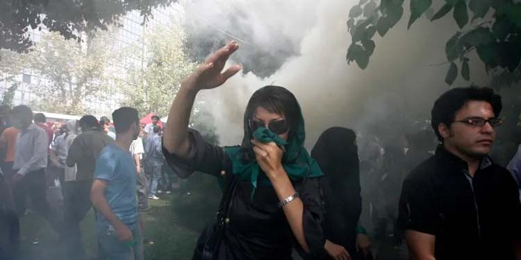 مہنگائی کے خلاف عوامی احتجاج، ایران میں حالات سنگین