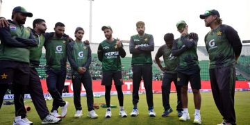 Pakistan continues to bat against Australia in the second T20I