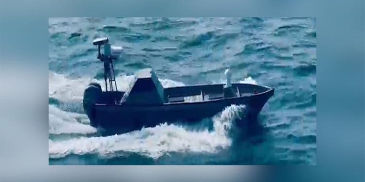 پاک بحریہ نے نیا یو ایس وی اور لوٹرنگ منیشن کامیابی سے ٹیسٹ کر لیا